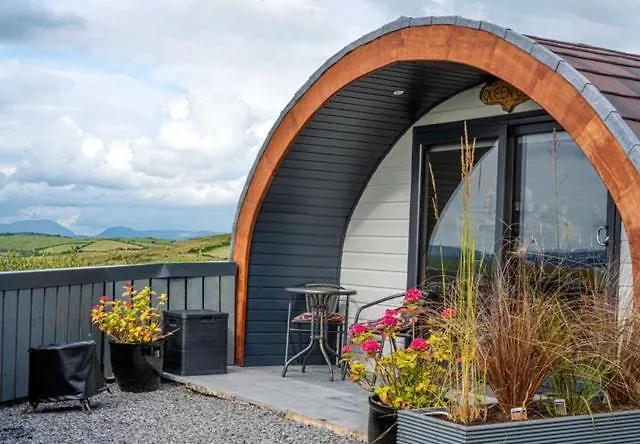 The Bee Pods Semesterbostad